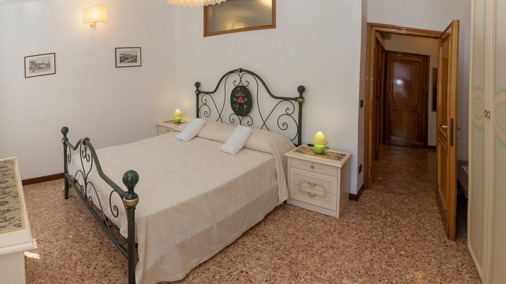 Casa San Giovanni E Paolo Venedig Exterior foto